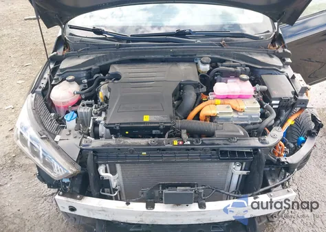 2022 Hyundai Ioniq Plug-In Hybrid Sel from USA, damaged, VIN KMHC75LD9NU268643